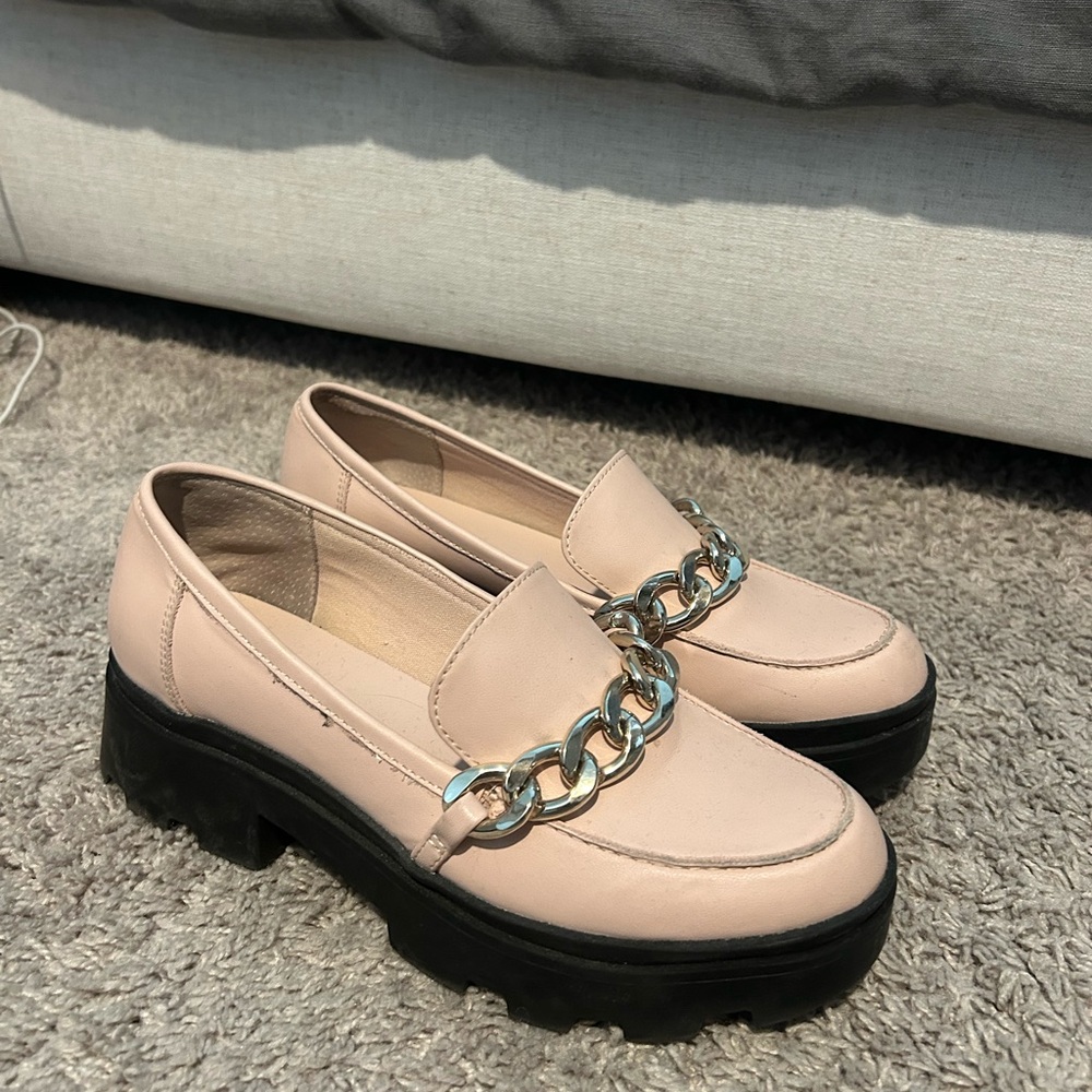Elegant Pink Chain Loafers